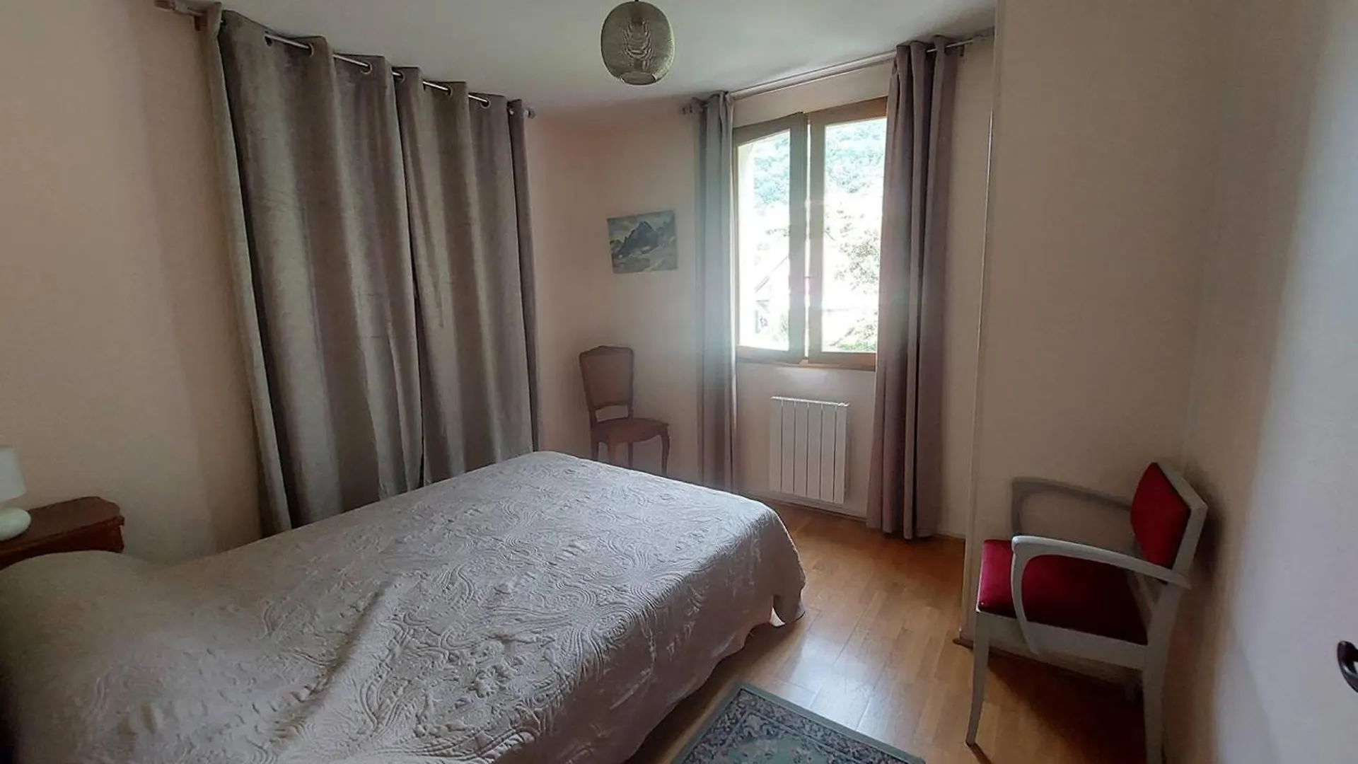 Maison Spacieuse A Cauterets : 4 Chambres, Garage, Sans Animaux - Fr-1-812-102